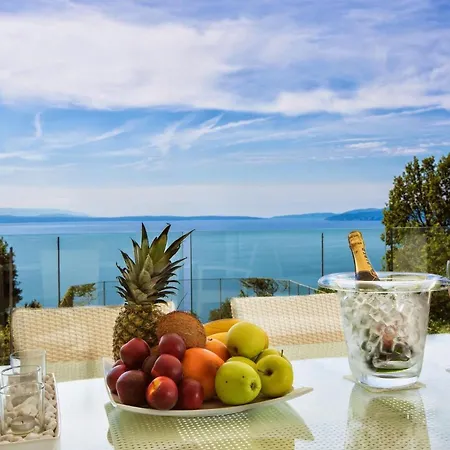 Ferienhaus Opatija Hills Breza