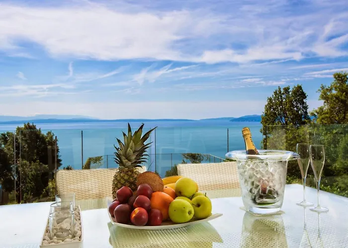 Case de vacanță Opatija Hills Breza